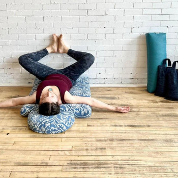 ✦ S’appuyer pour mieux relâcher Yin Yoga • Exploration avec le mur • 45 min